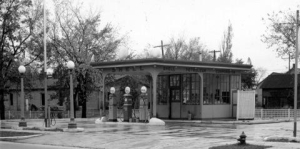 1930's Shell COncord 0820 with canopy